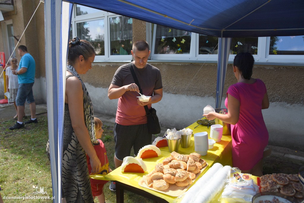 Piknik rodzinny w przedszkolu numer 12