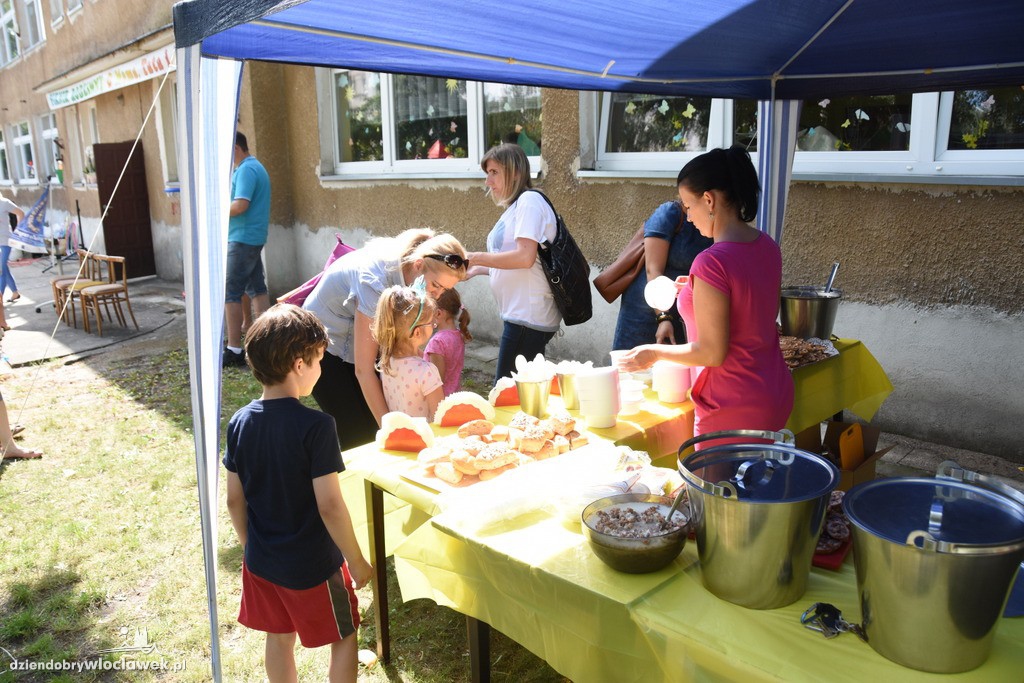Piknik rodzinny w przedszkolu numer 12