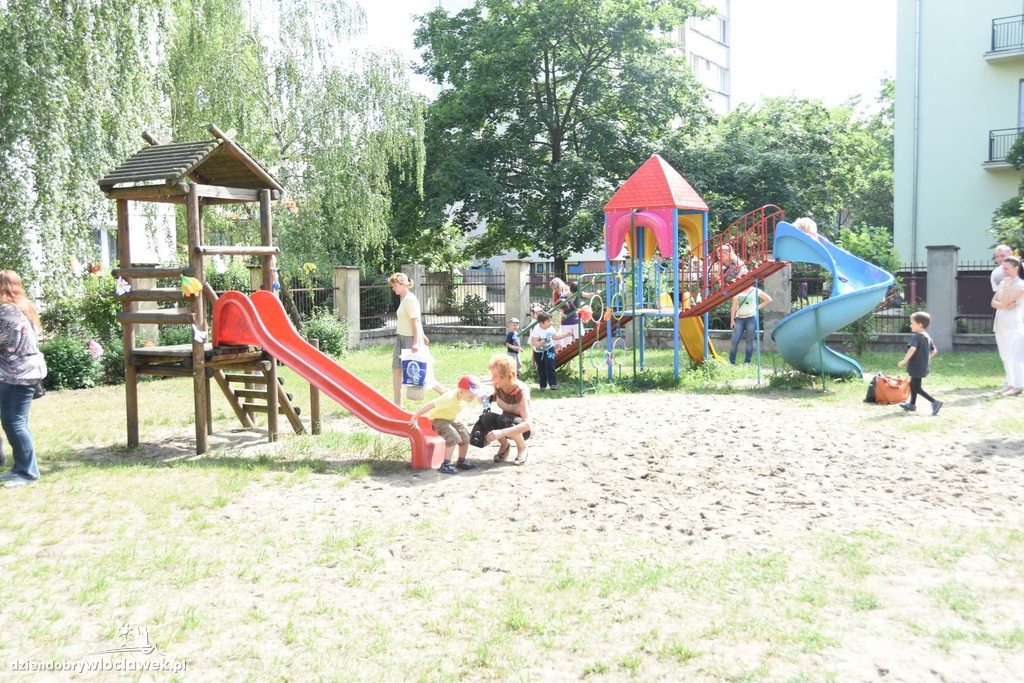 Piknik rodzinny w przedszkolu numer 12