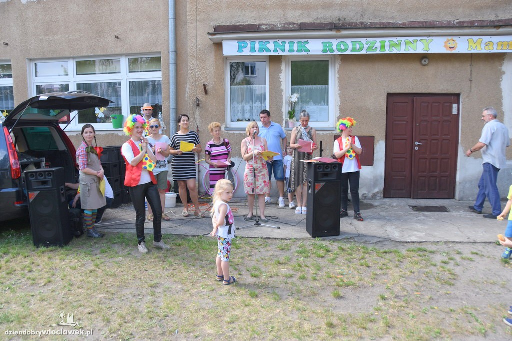 Piknik rodzinny w przedszkolu numer 12