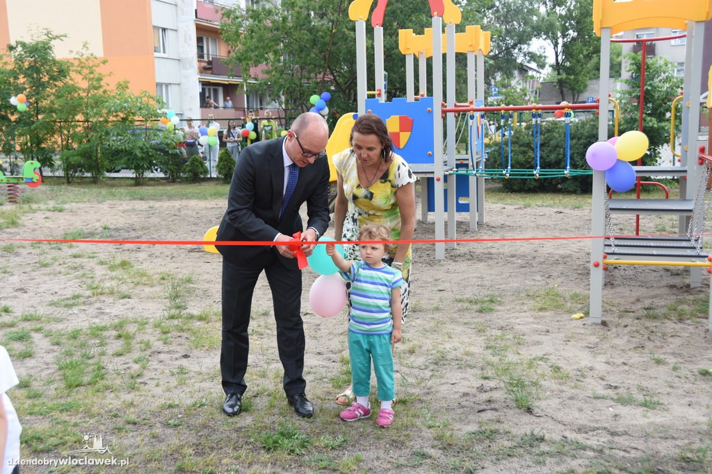 Otwarcie placu zabaw przy Gałczyńskiego