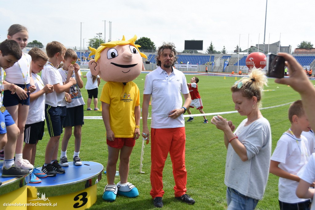O uśmiech dziecka na stadionie