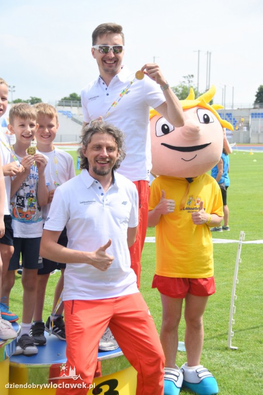 O uśmiech dziecka na stadionie