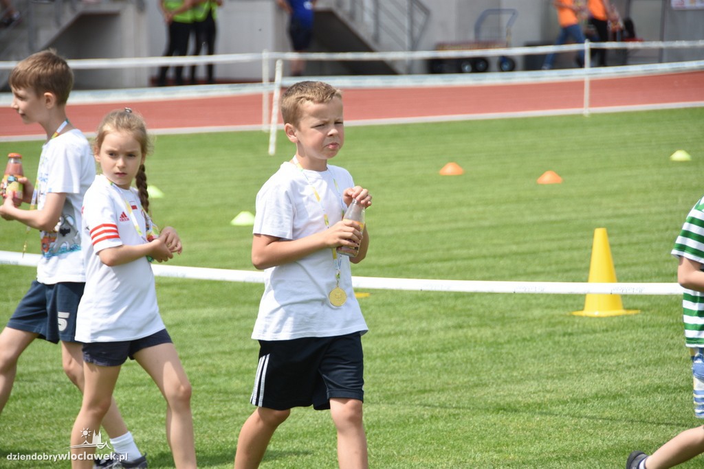 O uśmiech dziecka na stadionie
