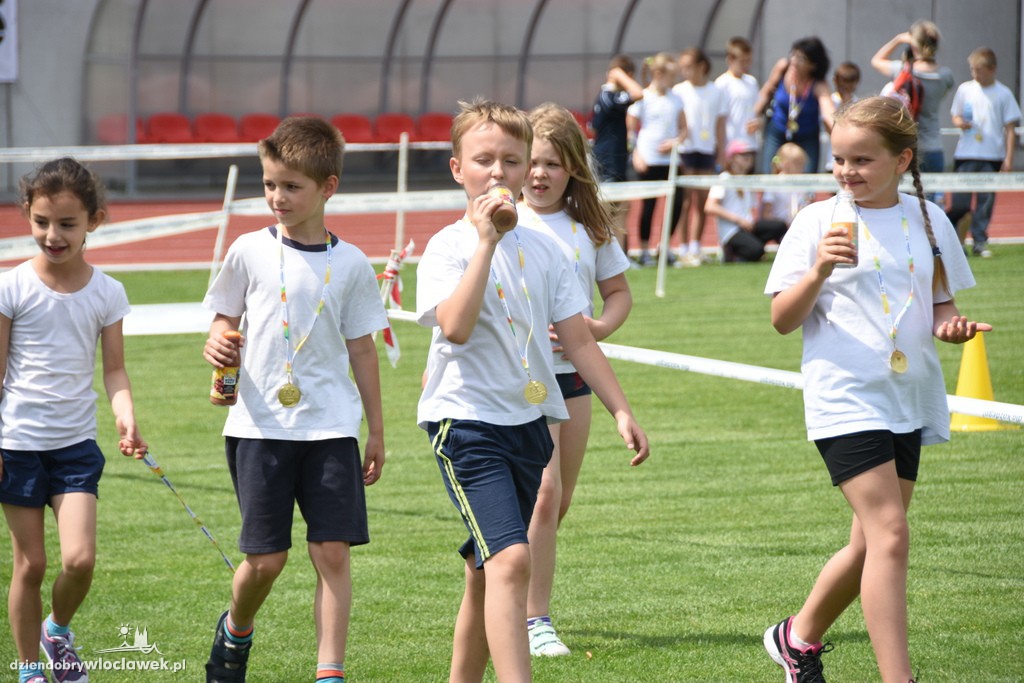O uśmiech dziecka na stadionie