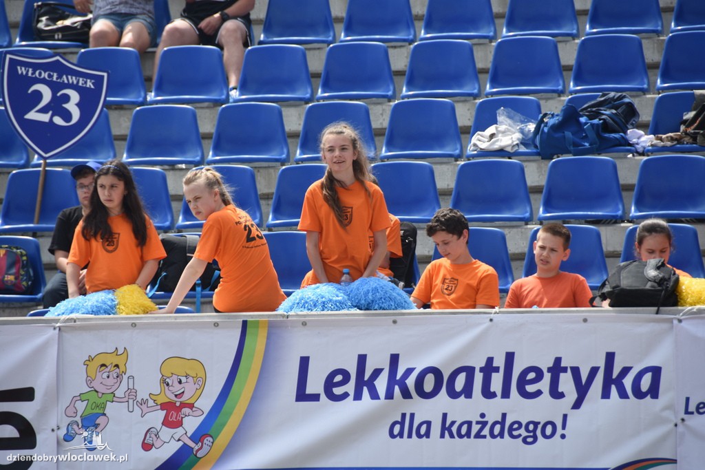O uśmiech dziecka na stadionie