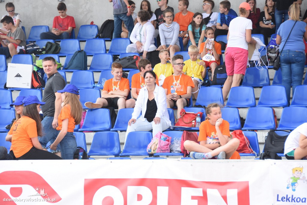 O uśmiech dziecka na stadionie
