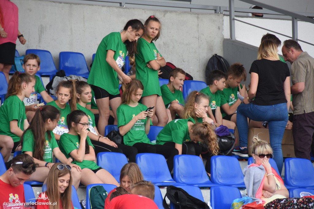 O uśmiech dziecka na stadionie