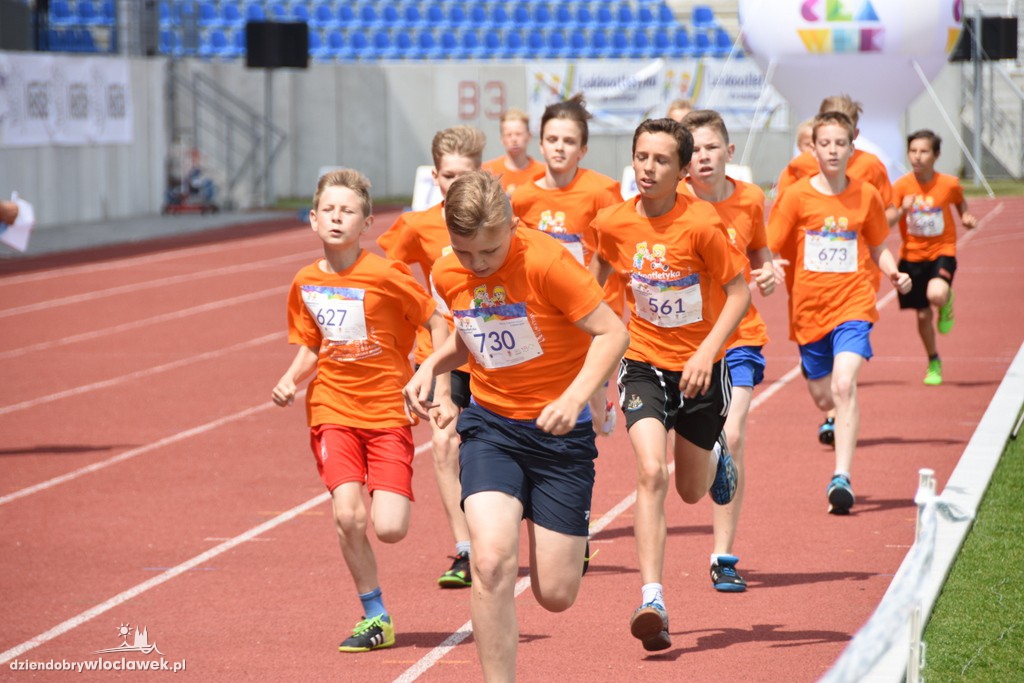 O uśmiech dziecka na stadionie
