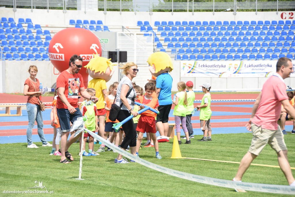 O uśmiech dziecka na stadionie