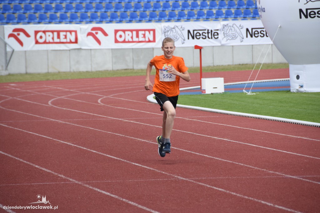 O uśmiech dziecka na stadionie
