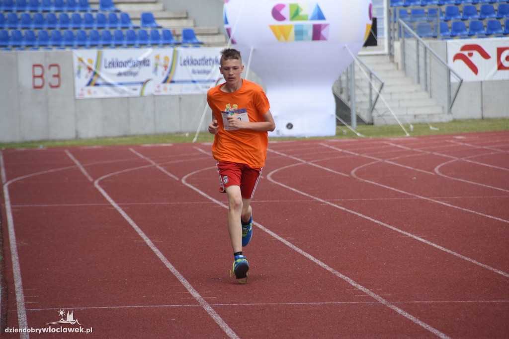O uśmiech dziecka na stadionie