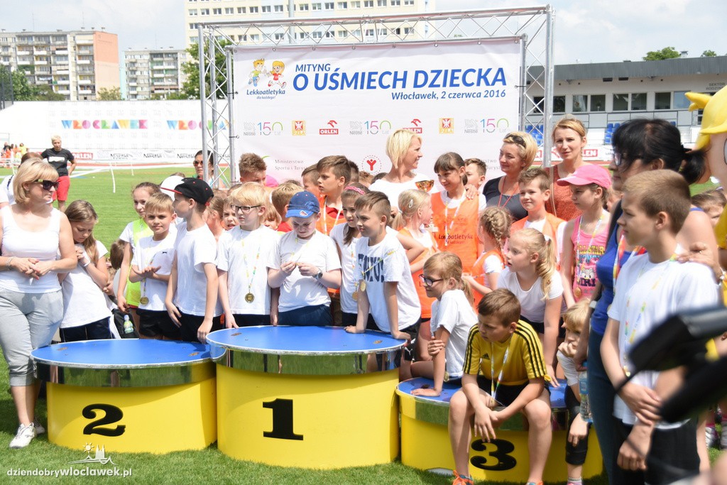 O uśmiech dziecka na stadionie