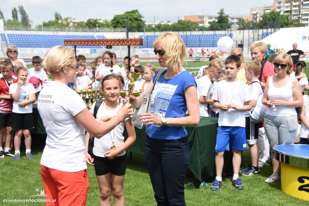 O uśmiech dziecka na stadionie