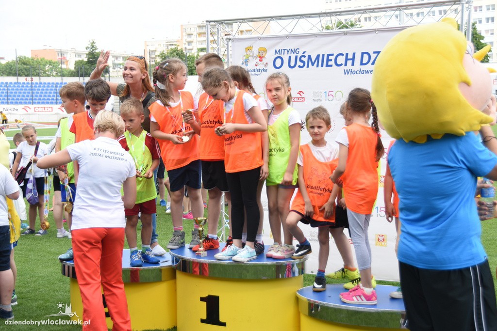 O uśmiech dziecka na stadionie