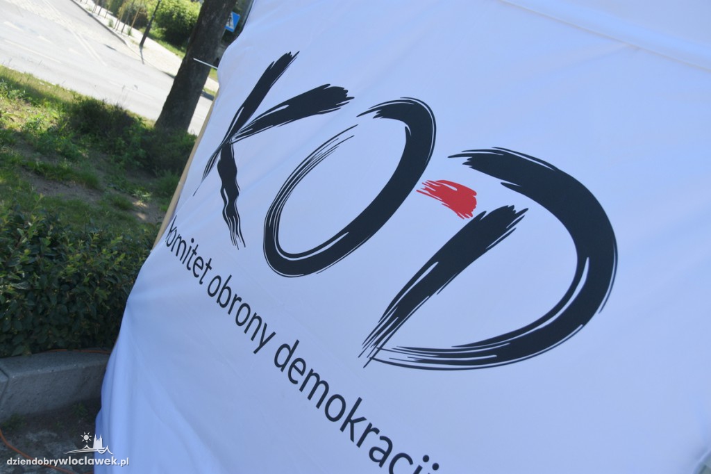 Festyn KOD na bulwarach