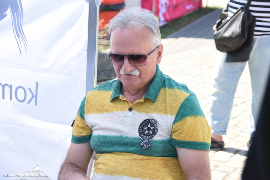 Festyn KOD na bulwarach
