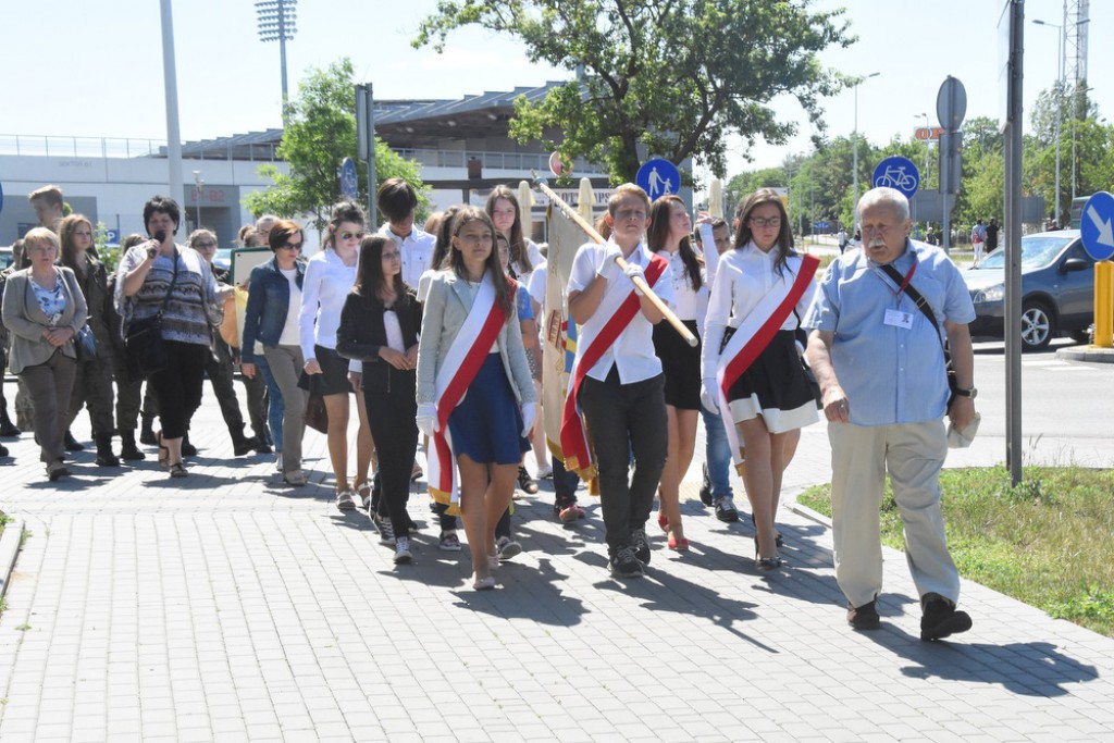 Marsz szlakiem przejazdu papieża