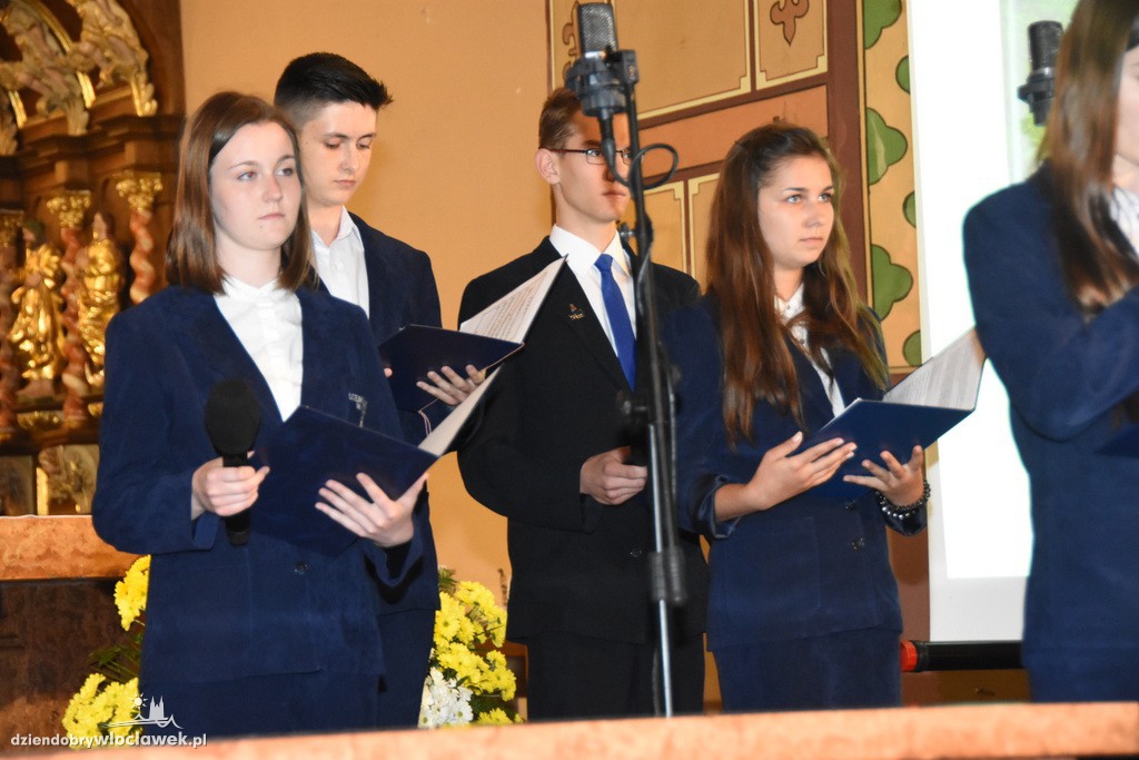 Montaż słowno - muzyczny w katedrze