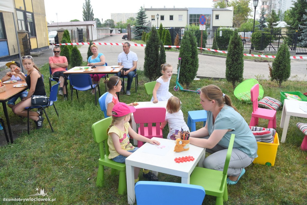 Śniadanie pod chmurką