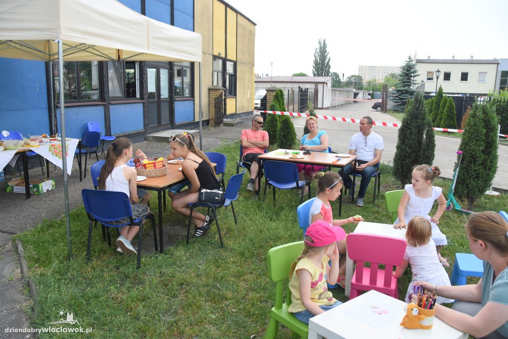 Śniadanie pod chmurką