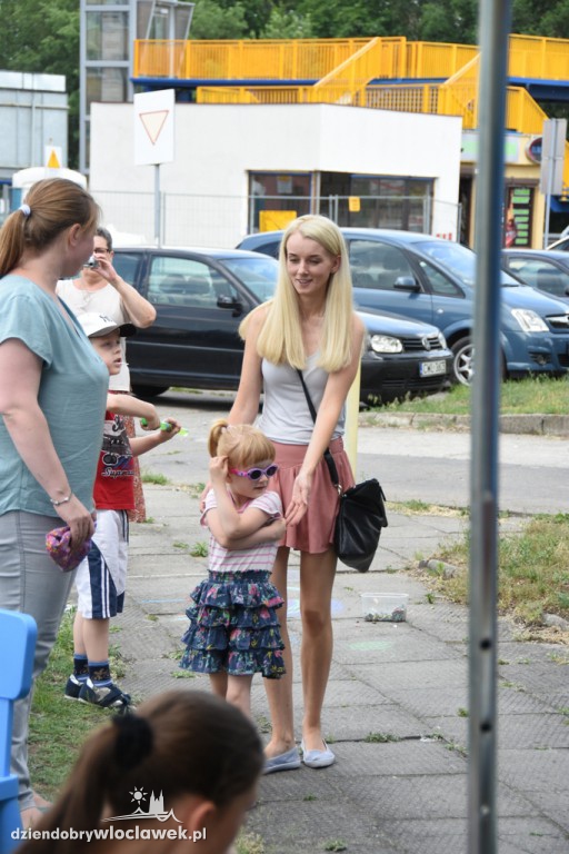 Śniadanie pod chmurką