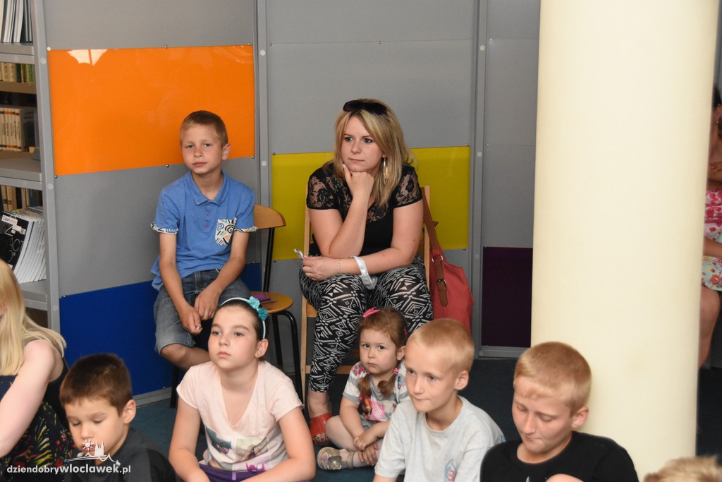 Czary mary w bibliotece w Browarze B