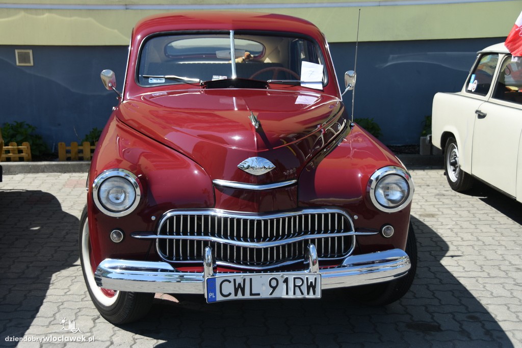 Old time meeting show