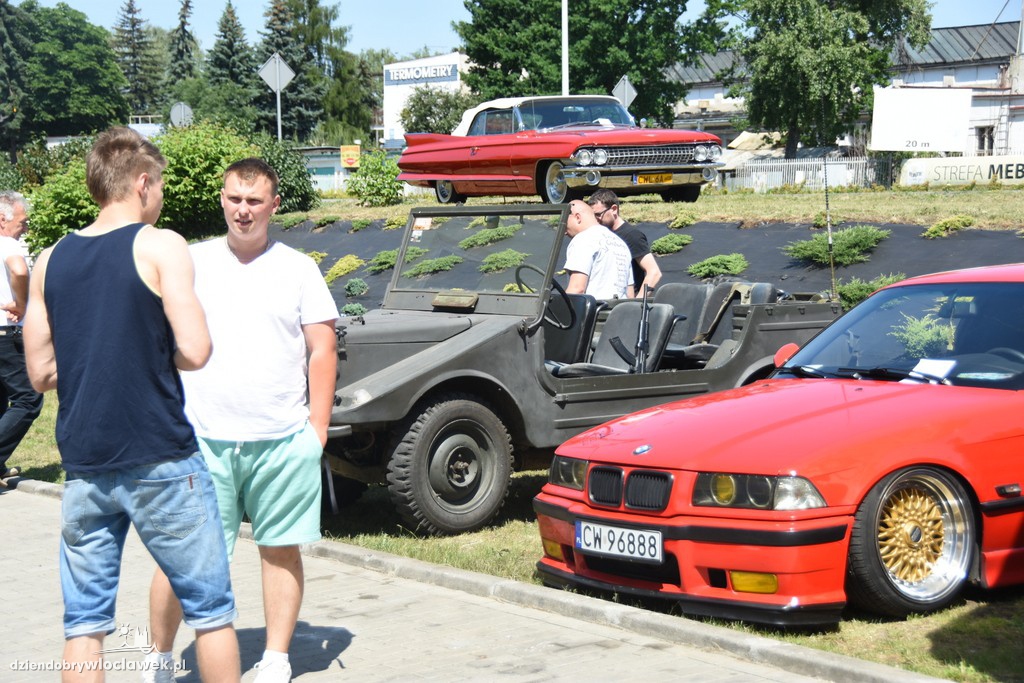 Old time meeting show