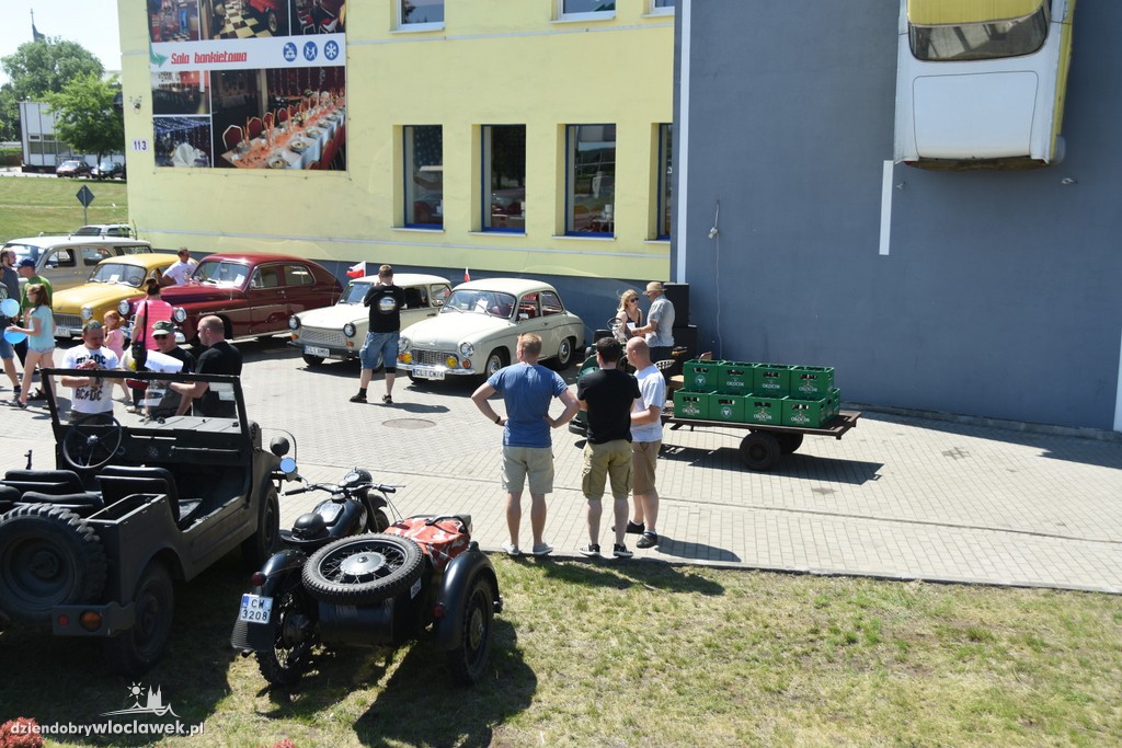 Old time meeting show