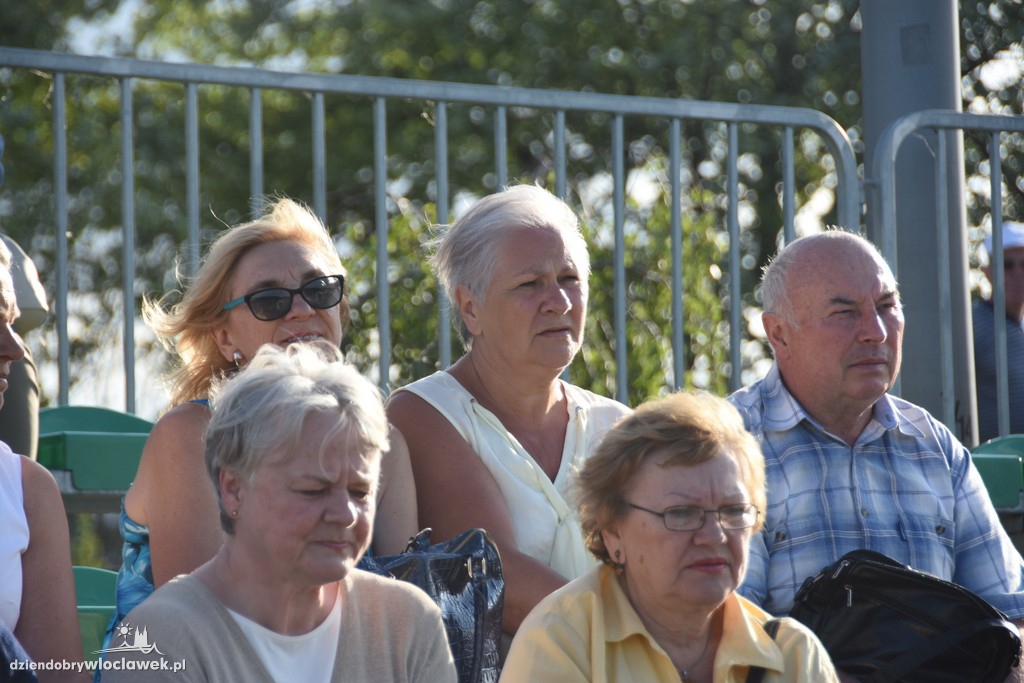 Jokolavie Band na pływającej scenie