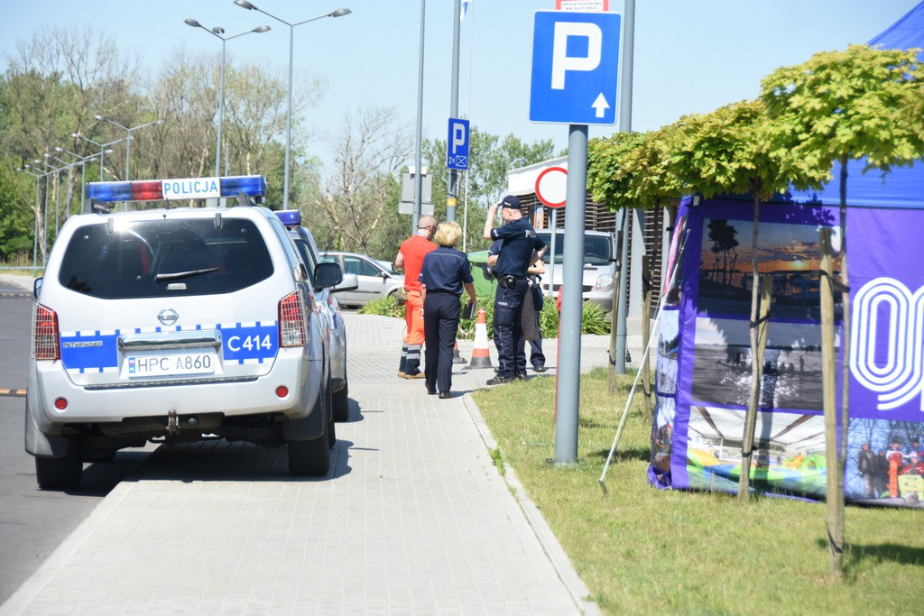 Ćwiczenia służb na przystani nad Wisłą