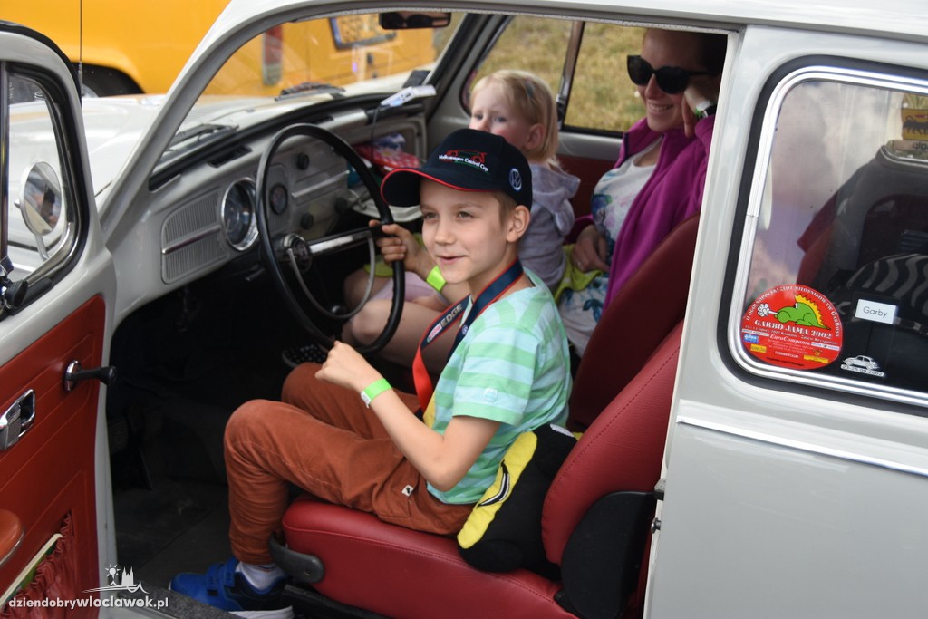 Zlot Garbusów piknik przy ZSE