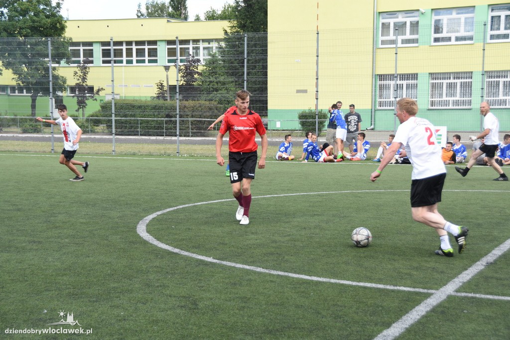 Zlot Garbusów piknik przy ZSE