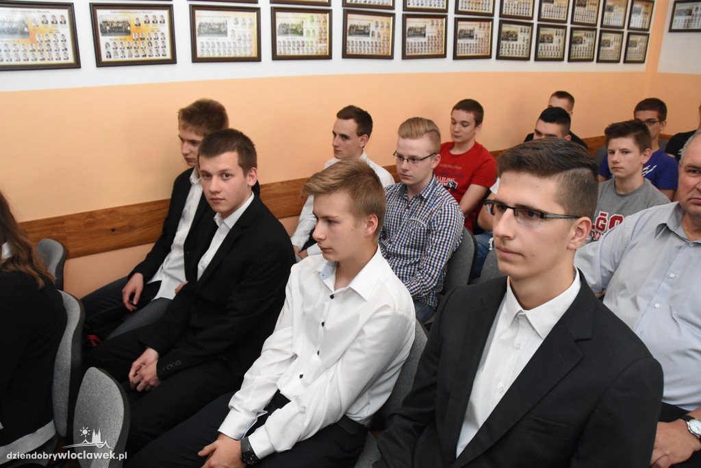Pamięć o zbrodni katyńskiej