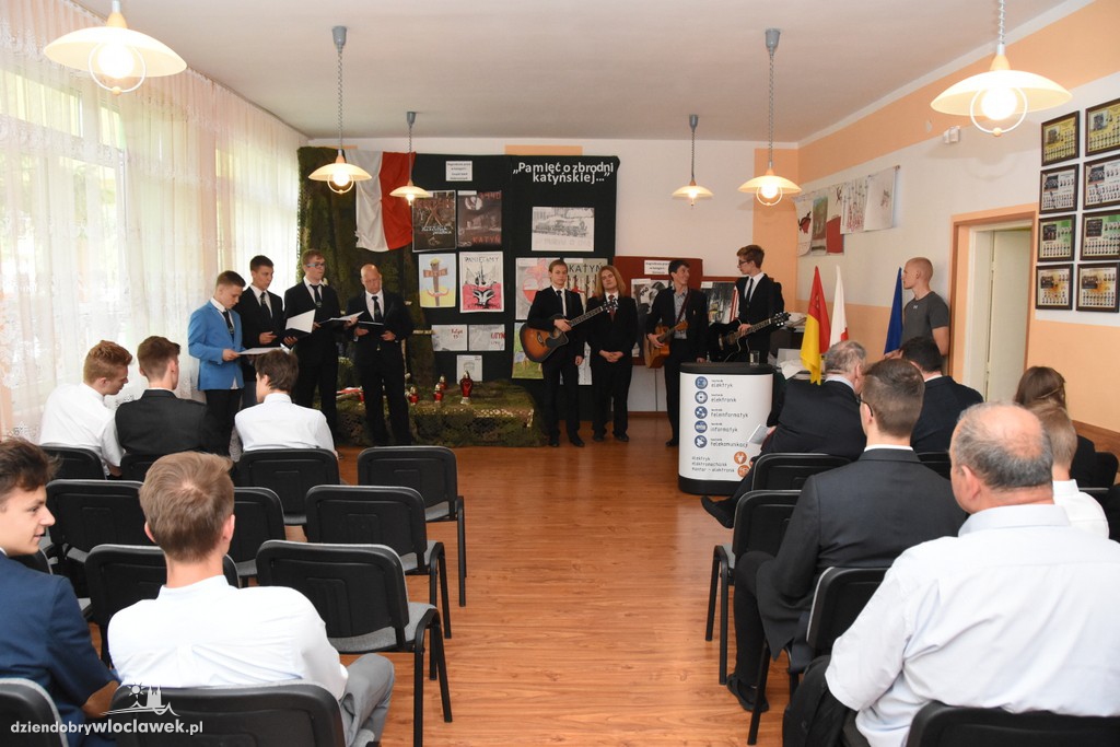Pamięć o zbrodni katyńskiej