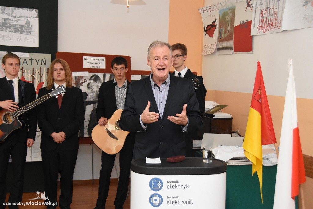 Pamięć o zbrodni katyńskiej
