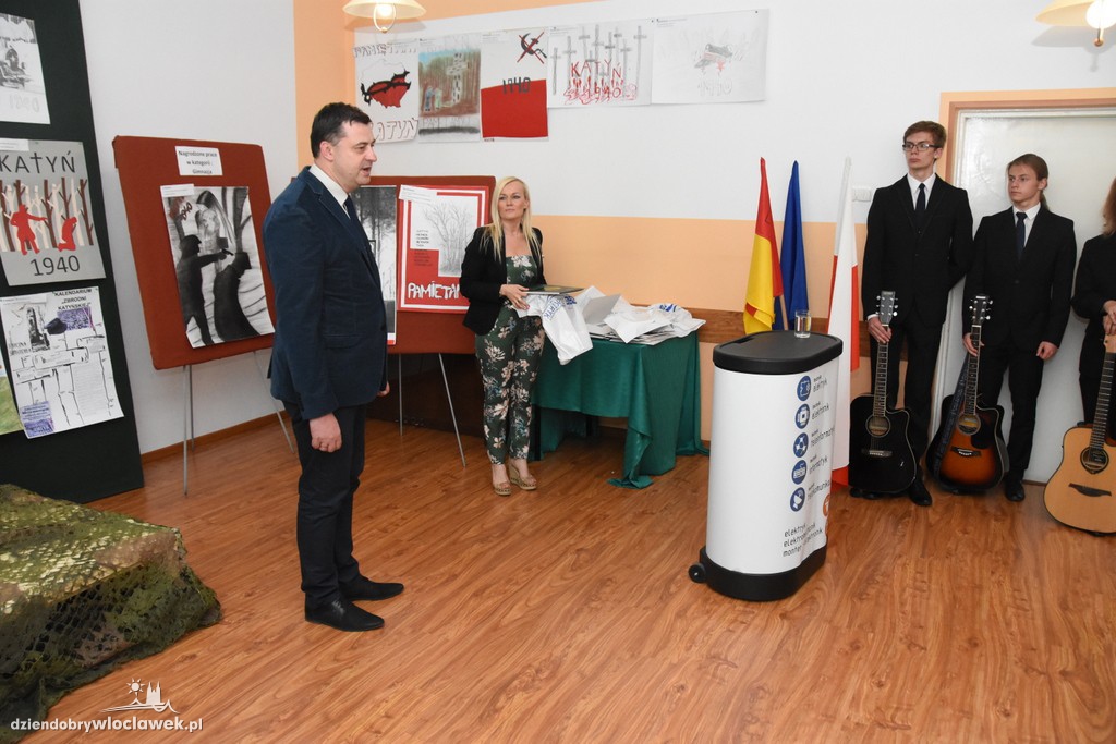 Pamięć o zbrodni katyńskiej