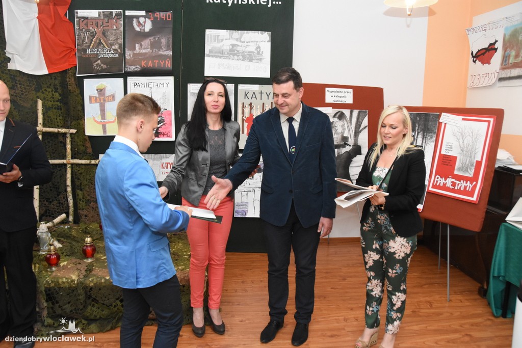 Pamięć o zbrodni katyńskiej