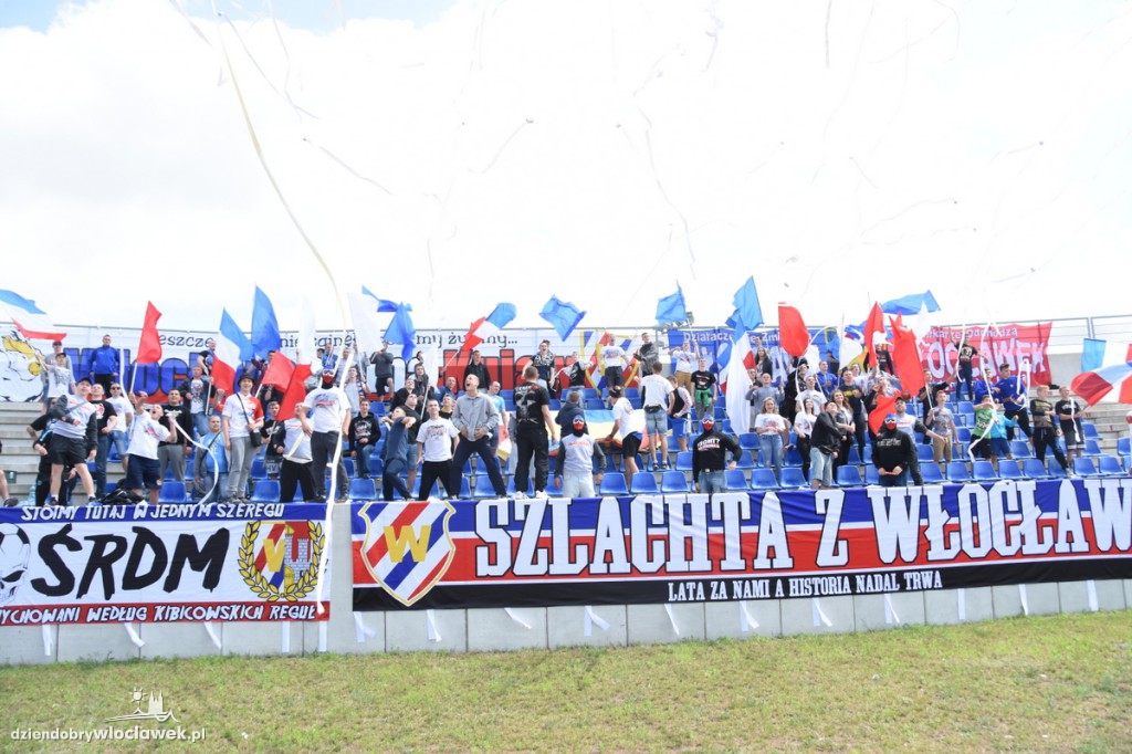 Niesamowita oprawa kibiców rocznicy klubu