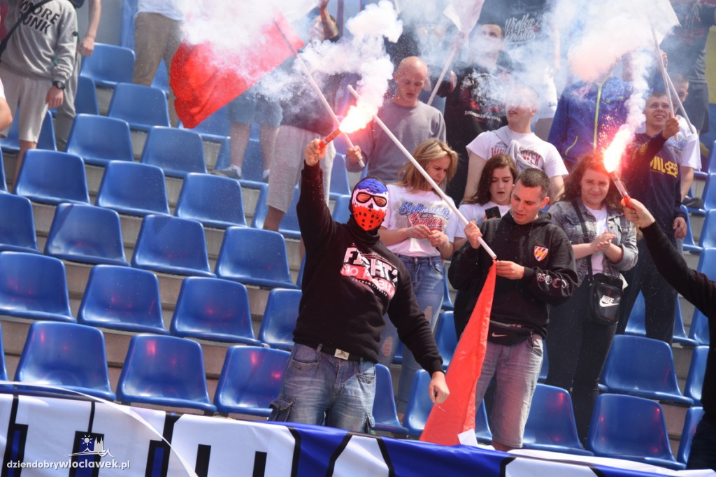 Niesamowita oprawa kibiców rocznicy klubu