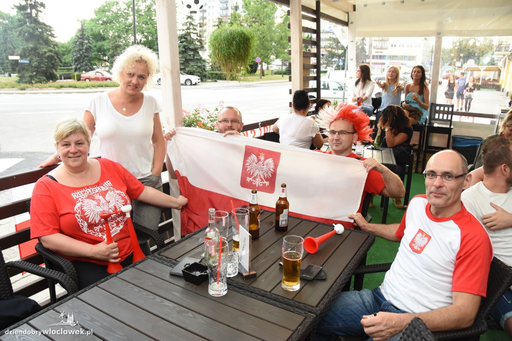 Kibice spotkali się na Placu Wolności