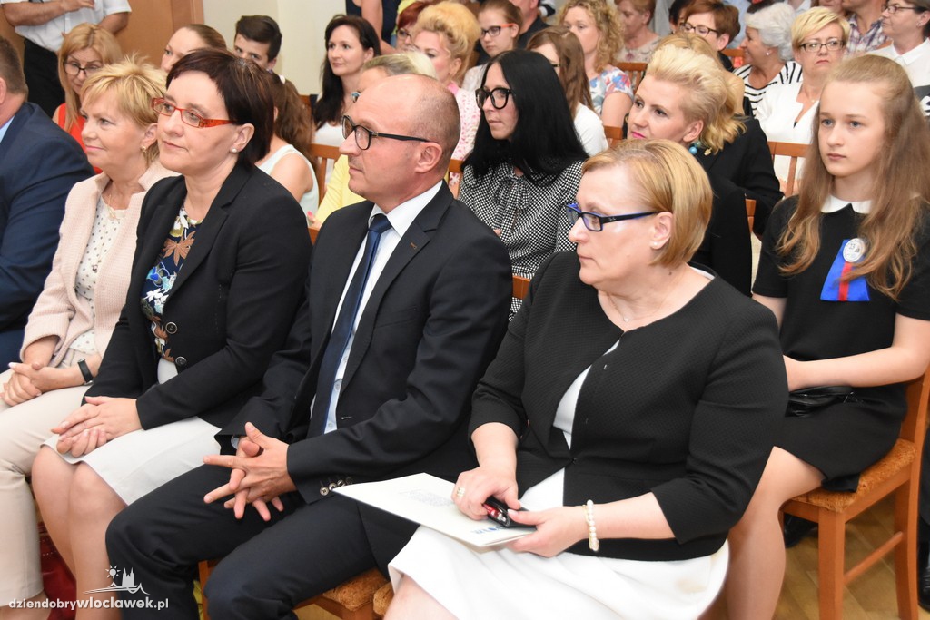 Wręczenie stypendiów uczniom