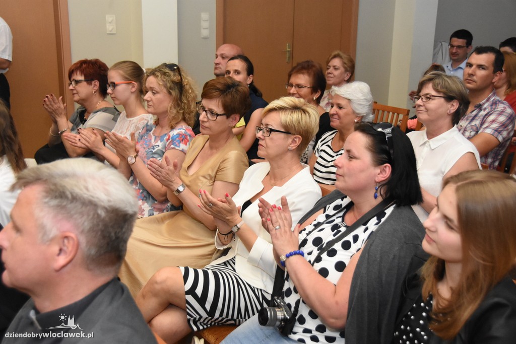 Wręczenie stypendiów uczniom