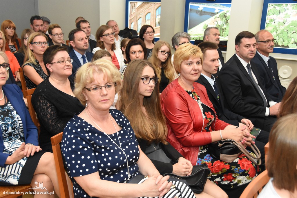 Wręczenie stypendiów uczniom