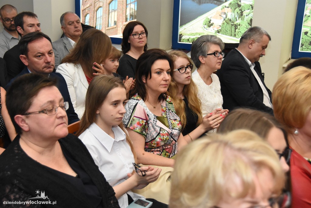 Wręczenie stypendiów uczniom