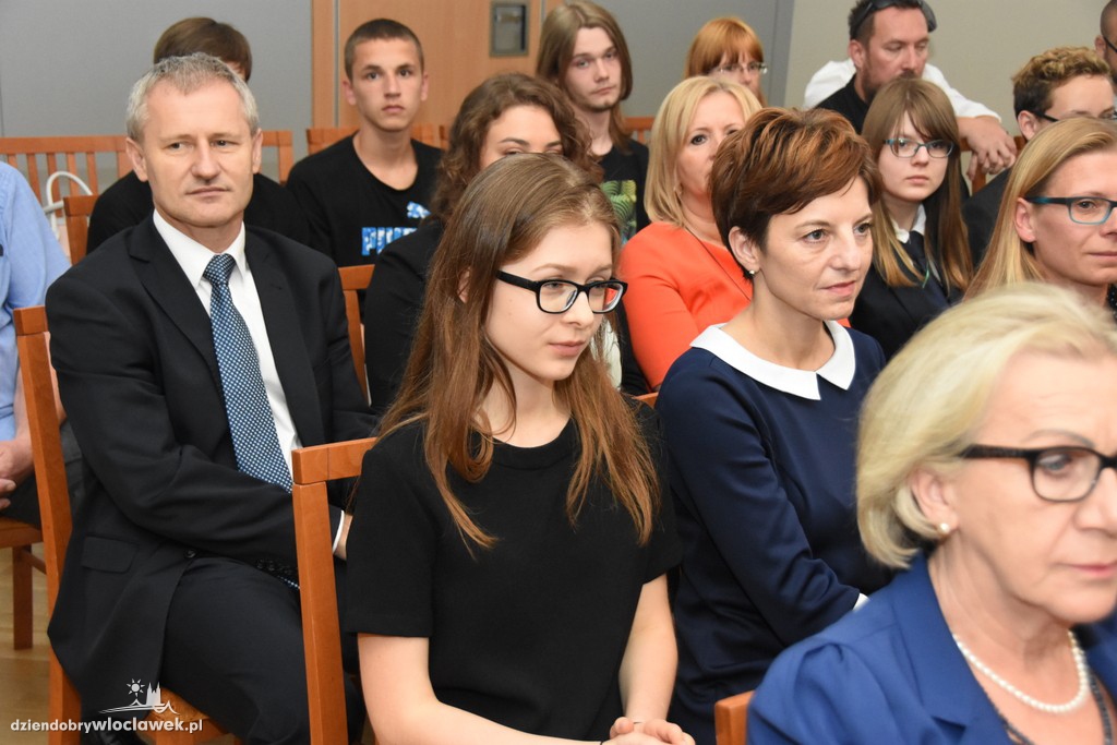 Wręczenie stypendiów uczniom