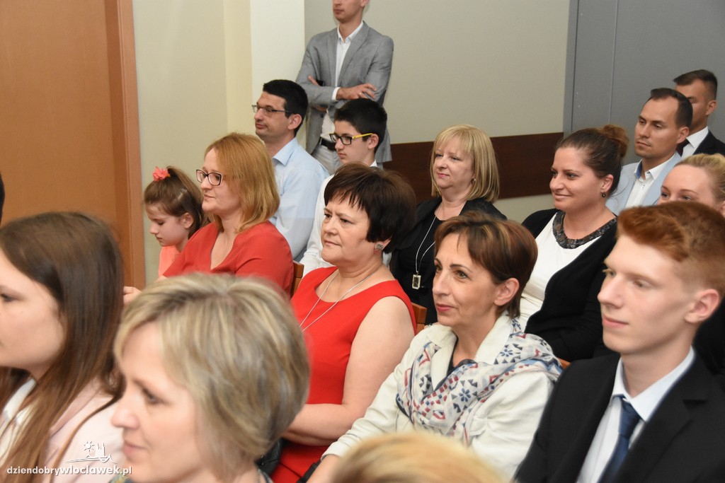 Wręczenie stypendiów uczniom