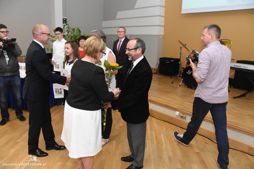 Wręczenie stypendiów uczniom