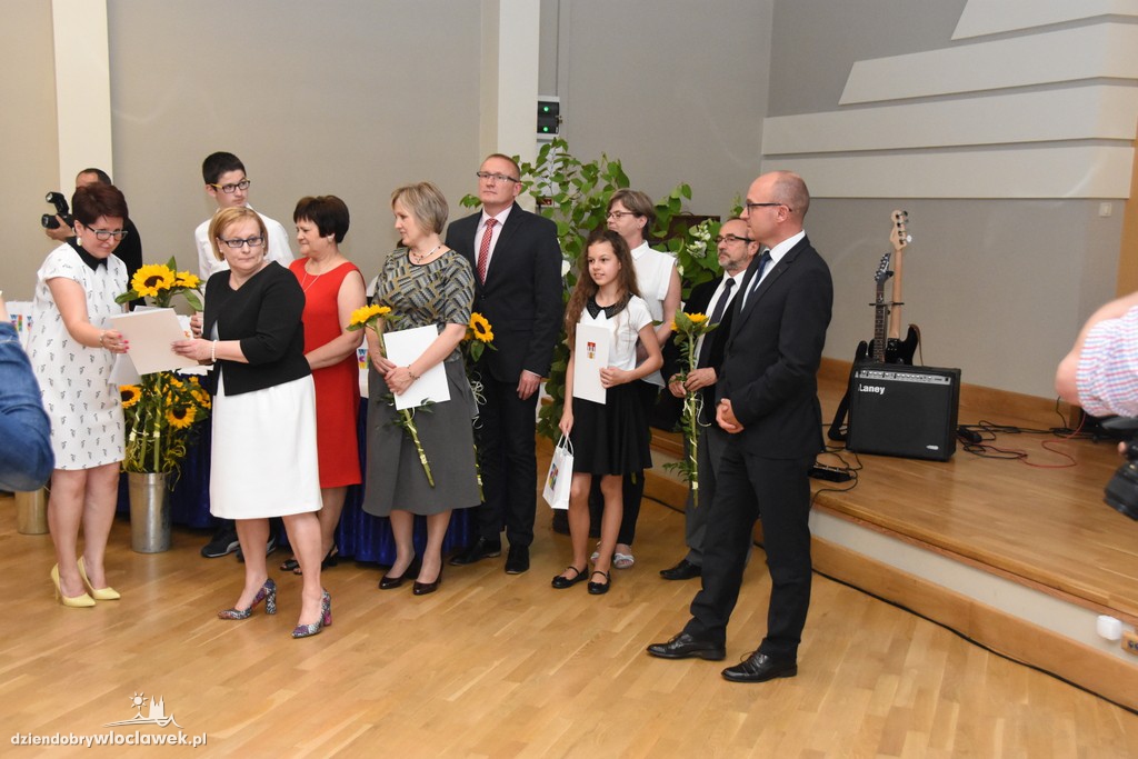 Wręczenie stypendiów uczniom